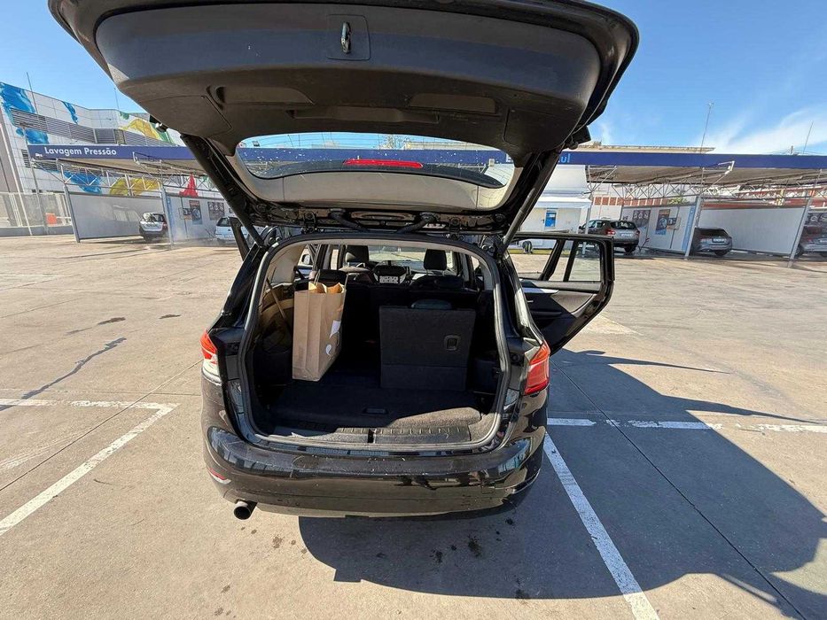 Monovolume bom estado