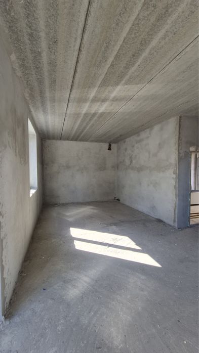 Продається будинок в центрі міста