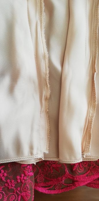 Blusa , rosa e creme, 40, ANA SOUSA

Cor : rosa e creme
Tamanho: 40