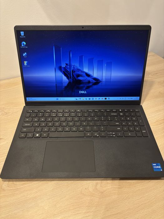 Sprzedam laptopa W dobrym stanie: DELL 15 DC15250 15,6", 16 GB, 512 GB, Windows 11 cena 1900 i targowanie