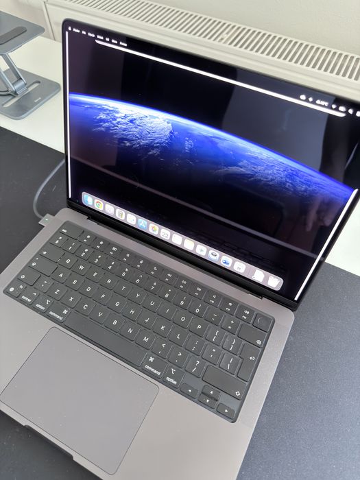 MacBook Pro  M3 PRO, 14”, 18GB, 1TB, bateria 88%