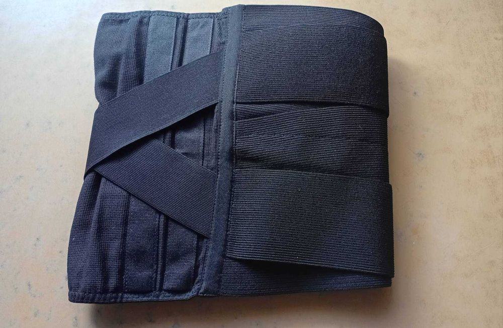 Бандаж для спини