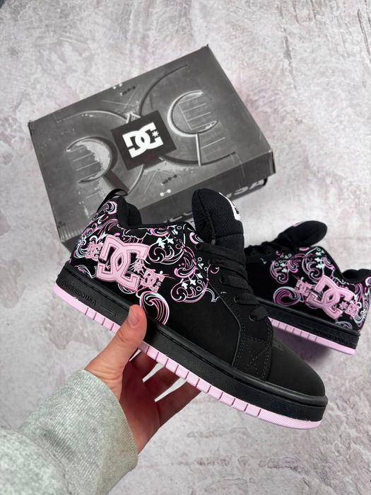 Buty damskie DC court graffik pixie Pink rozmiar 39 / wkladka 25 cm / nowe nieuzywane