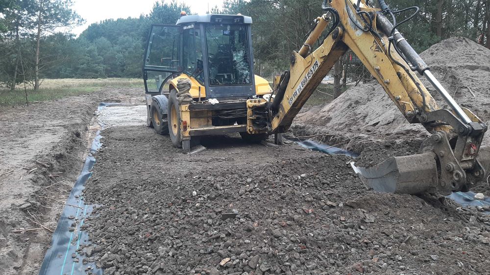 drogi, dojazdy, koparko-ładowarka , Bezrzecze , wykopy, przyłącza
