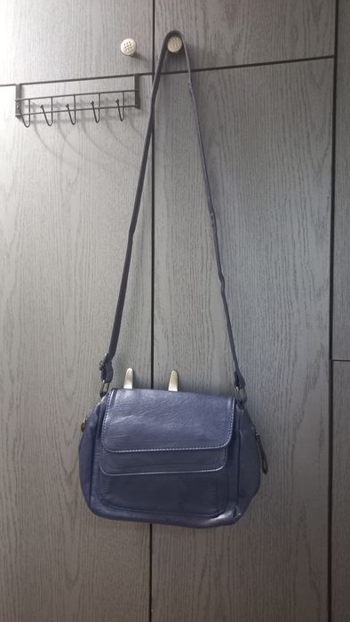 Стильна сумка з екошкіри на довгій ручці