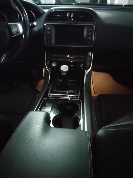 Jaguar XE sport 2.0 diesel — photo 2