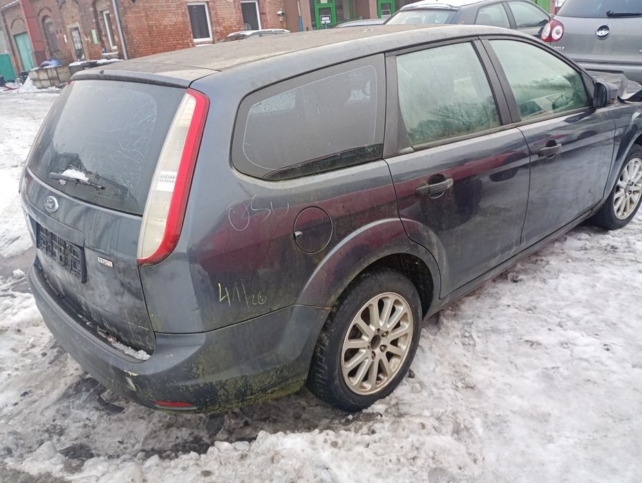 Ford Focus II FL 1.6 H4 maska, części transport FV dostawa