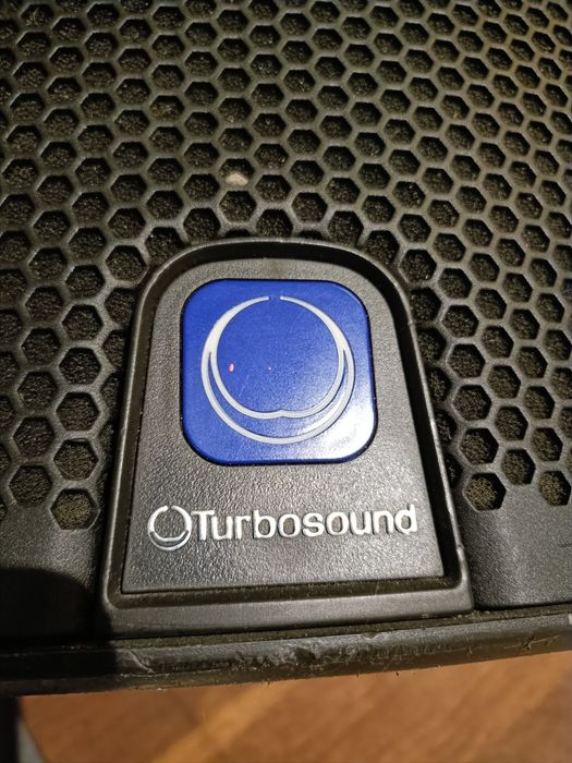 Turbosound iQ10 - Profesjonalna Kolumna Aktywna 2500W