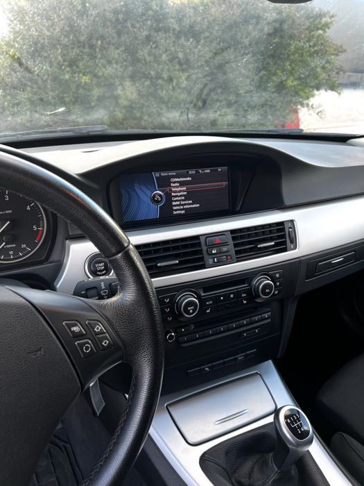 BMW 320d E91 LCI Sport Navigation Full extras
