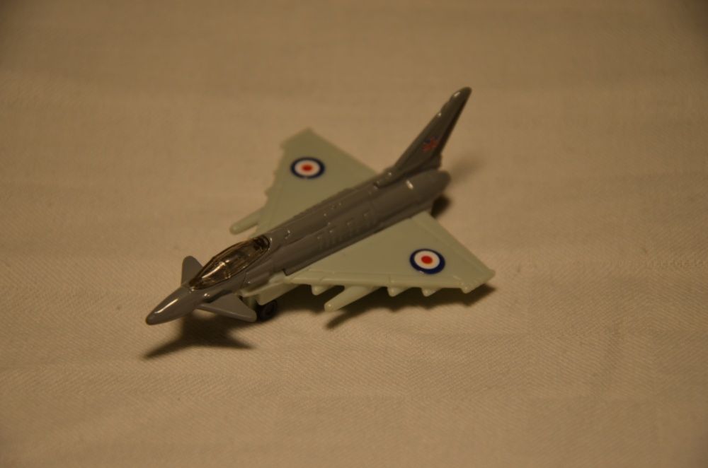 Sprzedam samolot wojskowy od firmy SIKU