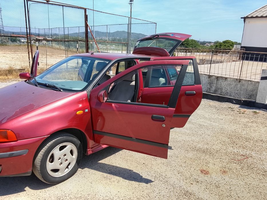 Fiat Punto e um bom estado
