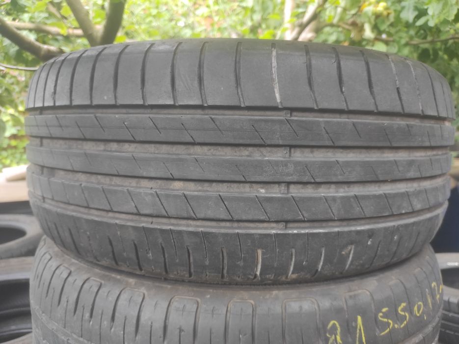 Шины лето 215/50R17.