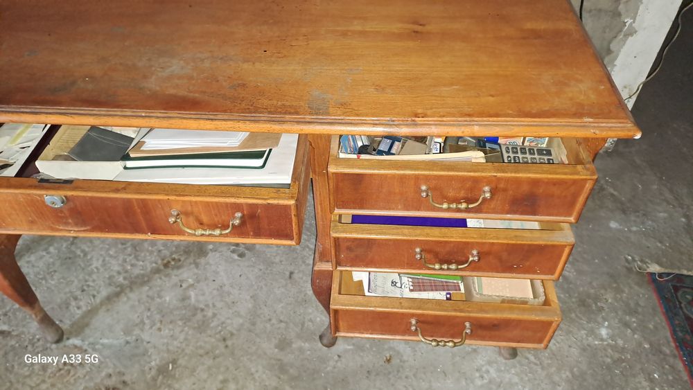 Срочно! Стол старинный с секретом