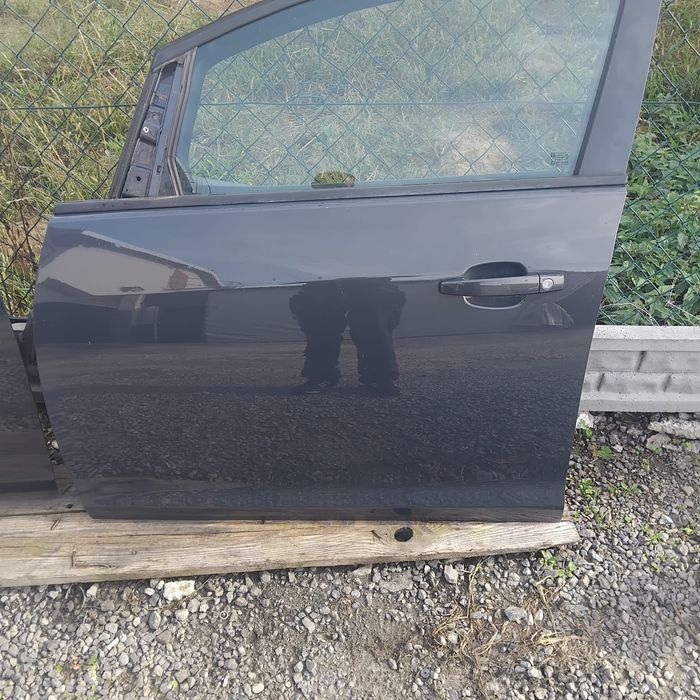 Drzwi lewy przód Opel Astra j kombi z190