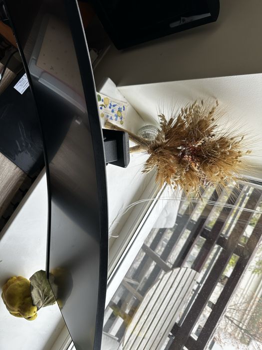 Монітор IIYAMA з вигнутим екраном