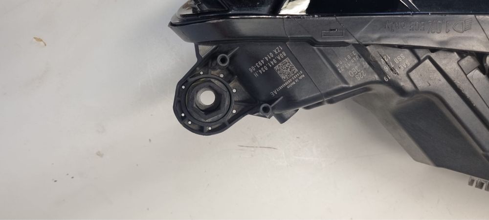Lampy przedni komplet Q5 ameryka  full led