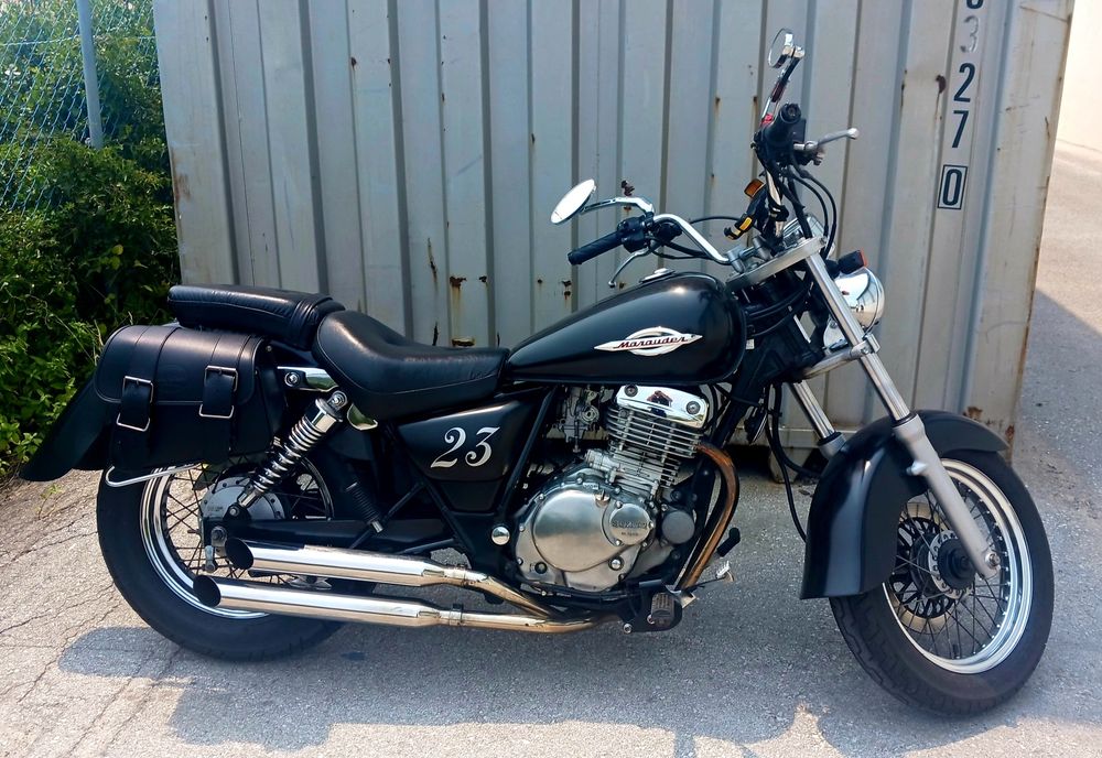 Suzuki marauder gz250 mota clássica