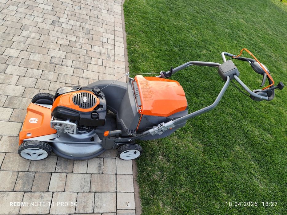 Kosiarka spalinowa Husqvarna LC 53B e z koszem napędem