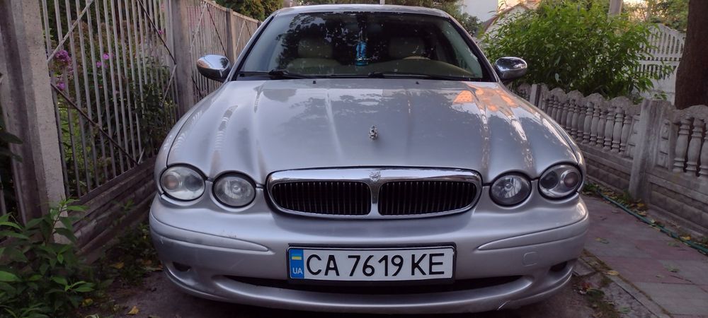 Продам Ягуар Х тайп 3550$