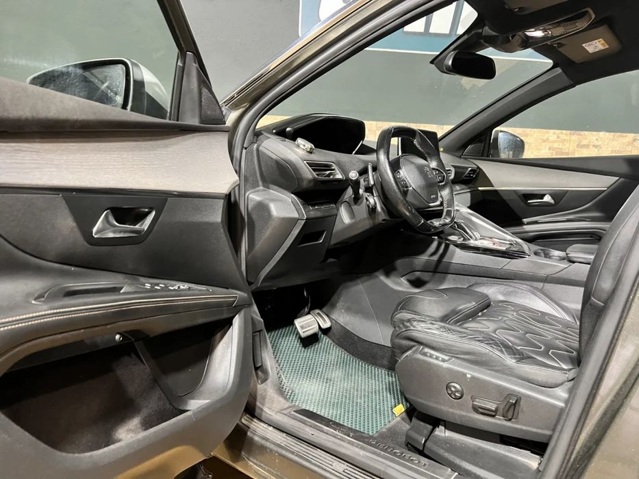 Peugeot 5008 2.0 BlueHDi GT | 177cv | Full Extras | Nacional | 7 Lugares
