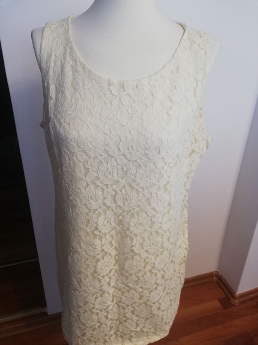 Sukienka, tunika kremowa z koronki. r. XL