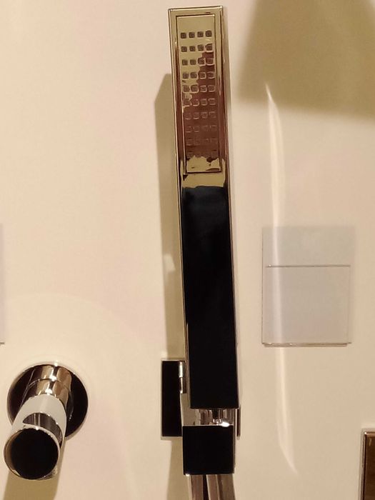 Przyłącze z uchwytem + wąż + słuchawka - wyprzedaż ekspozycji