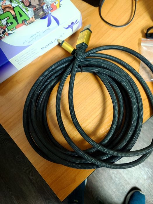 Кабелі різні HDMI, SCART-SCART, VGA, USB, антенный кабель с блочком