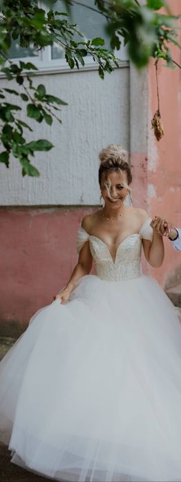 Сукня весільна від дизайнера