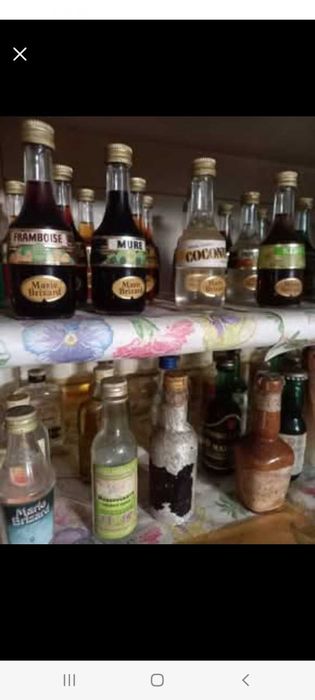 Vendo mini garrafas antigas