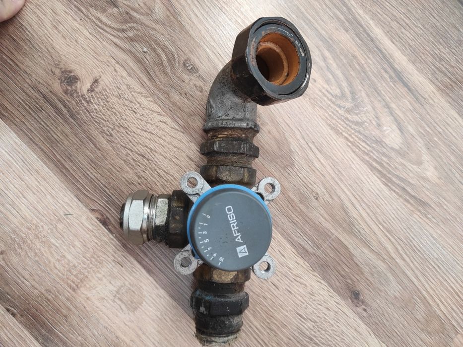 Zawór 3-drogowy mieszający AFRISO