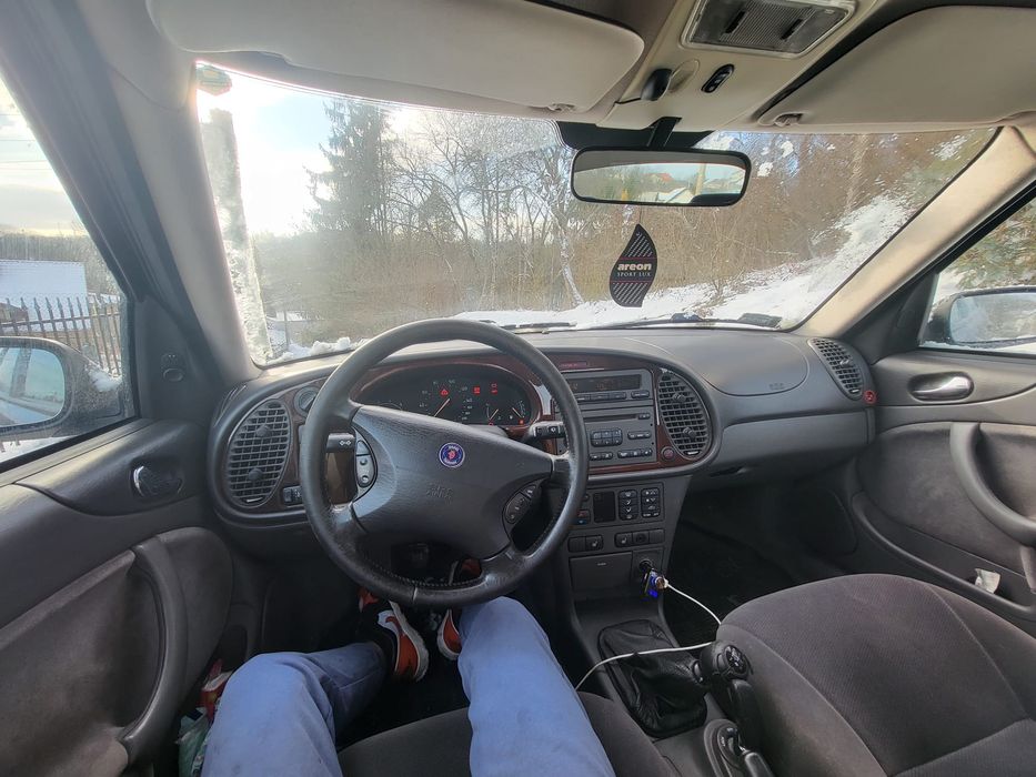 Saab 93 2.0 uszkodzony