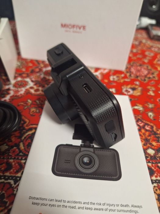 Miofive 4K Dash Cam: Премиальный видеорегистратор 4K UHD, GPS, Wi-Fi. Новый в упаковке