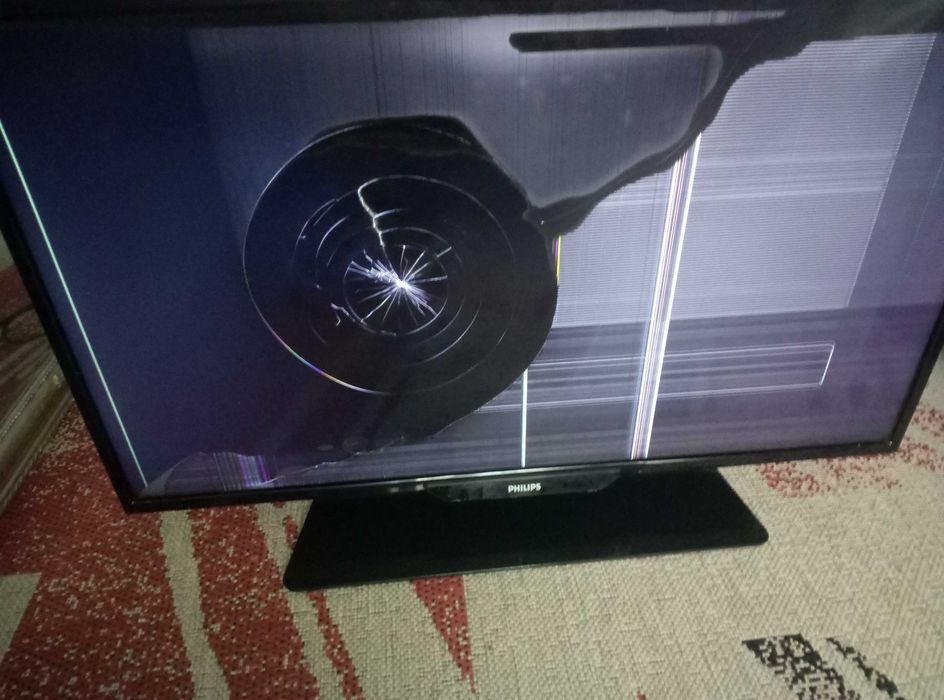 телевизор  Philips 32 PFH3200/88 ,донор