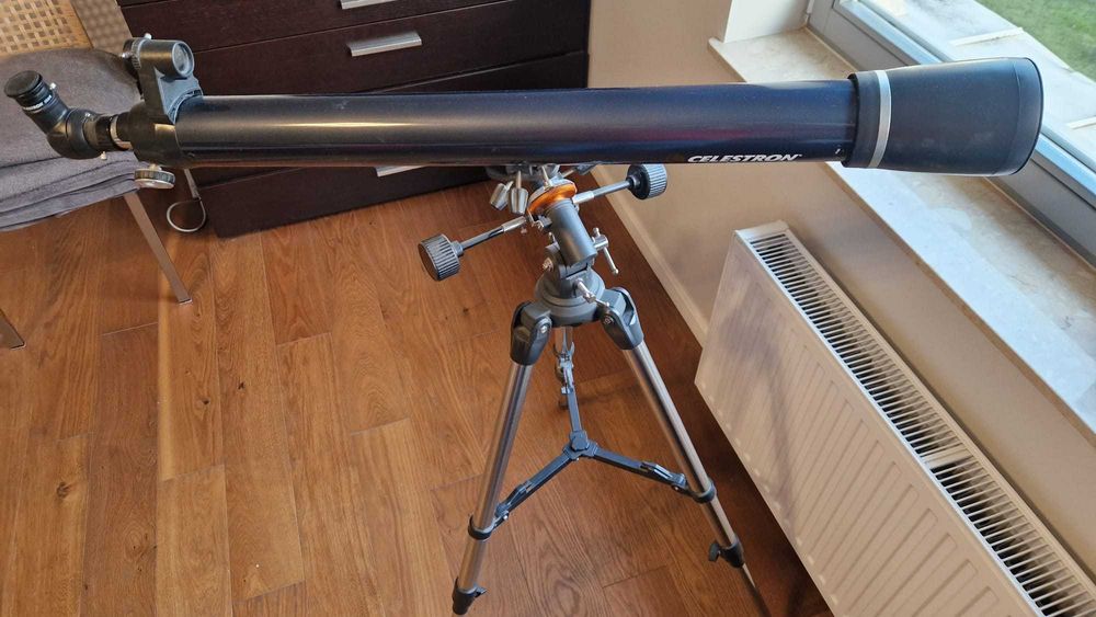Teleskop Celestron AstroMaster 70 EQ