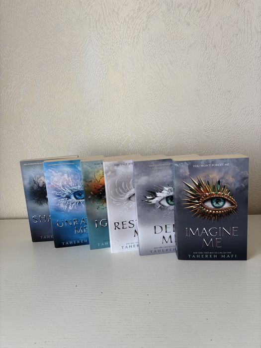 Серия "Shatter me " на английскна