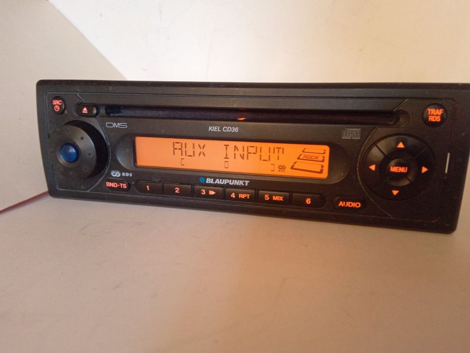 Автомагнітола blaupunkt із bluetooth,pioneer deh-1150mpg із bluetooth