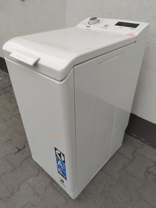 Пральна машина ELEKTROLUX з Європи. 6 кг. 120 об/хв