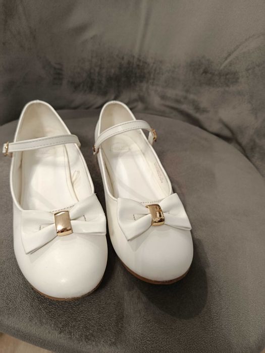 Buty dla dziewczynki