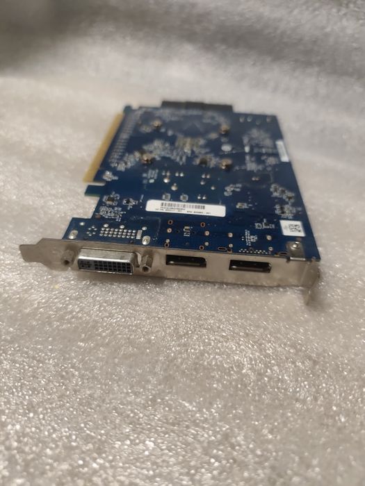 Відеокарта HP Radeon R9 350 2 GB GDDR5 (HP P/N 802317-001) 2DP, 1DVI: 1 ...