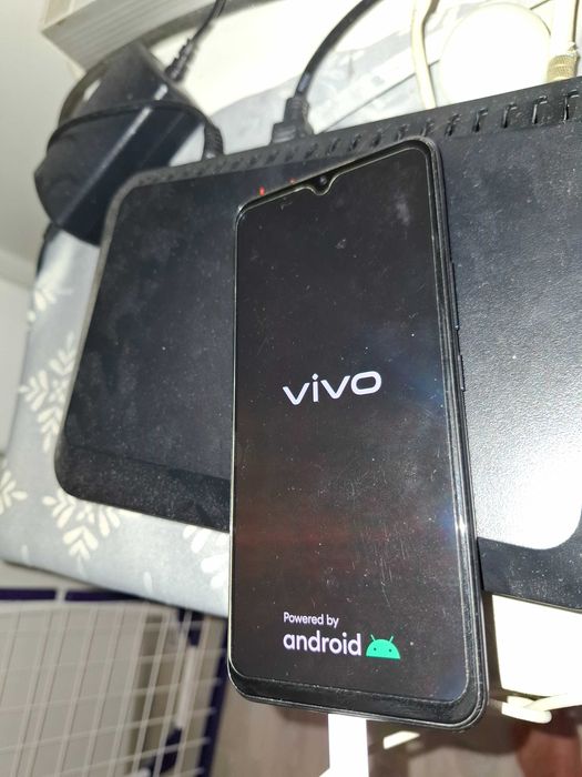 Telefon vivo v2023