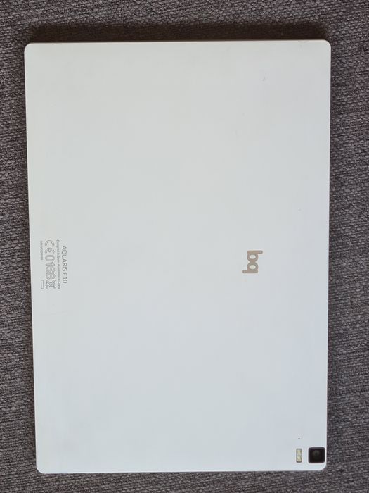 Tablet BQ Aquarius m10
