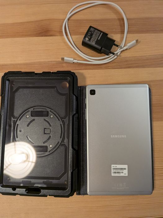 Samsung Galaxy Tab A7 Lite LTE (SM-T225) idealny stan  32GB | Zestaw E
