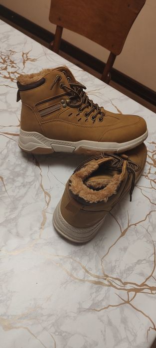 Зимові черевики 41 розмір