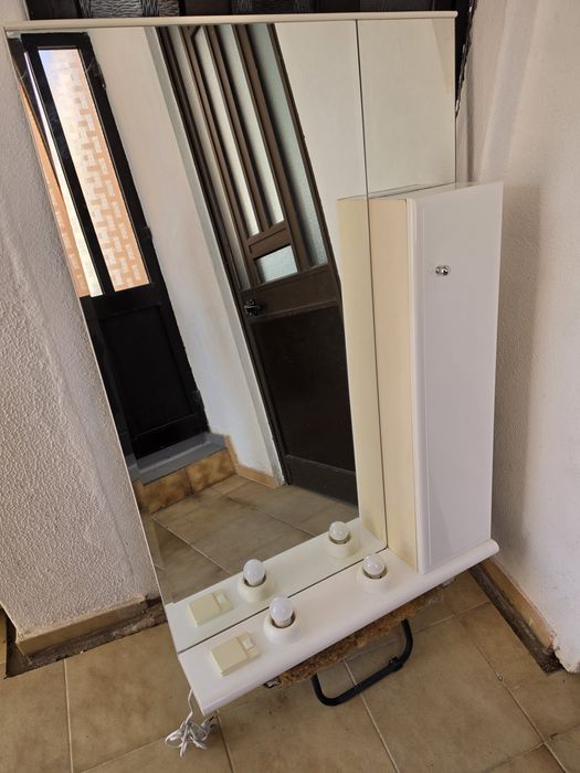 Espelho WC c/ Iluminação e Armário