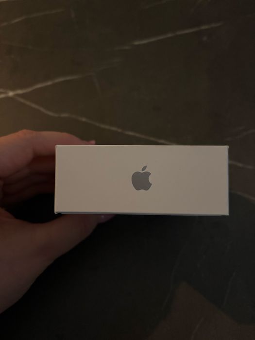 Apple AirPods 4 - nowe