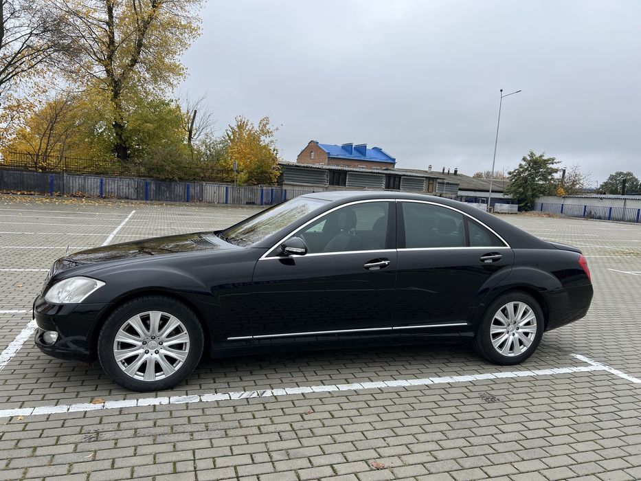 Дизельний w221 Mercedes-Benz 2008 року