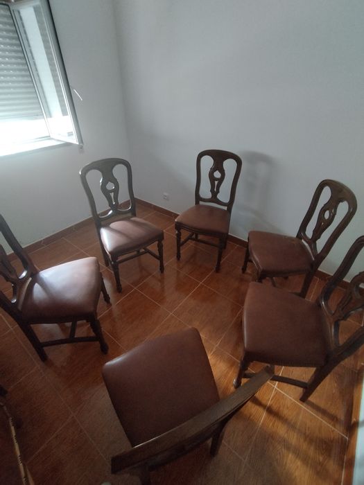 Móvel sala de jantar, mesa e cadeiras