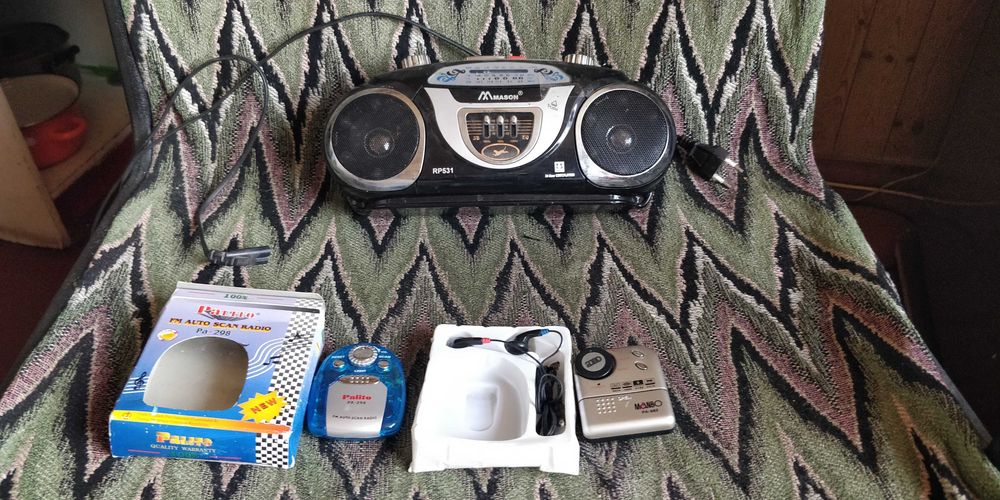 FM приёмники . Б/ у .