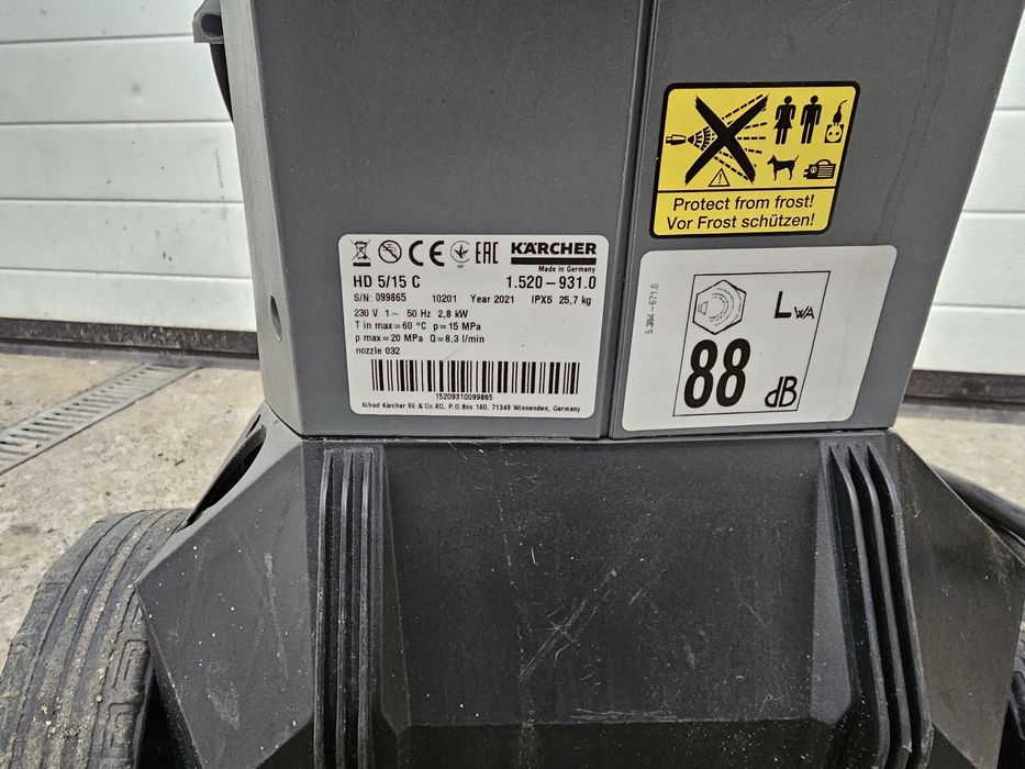 Myjka ciśnieniowa KARCHER HD 5/15C plus dodatki