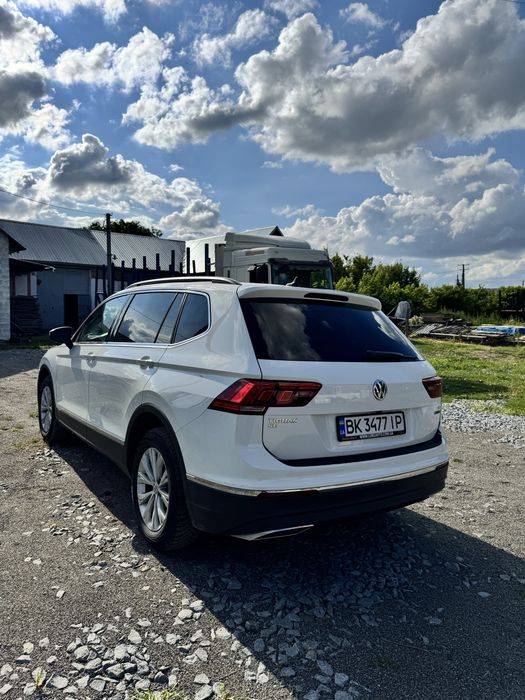 Volkswagen Tiguan 2017 року